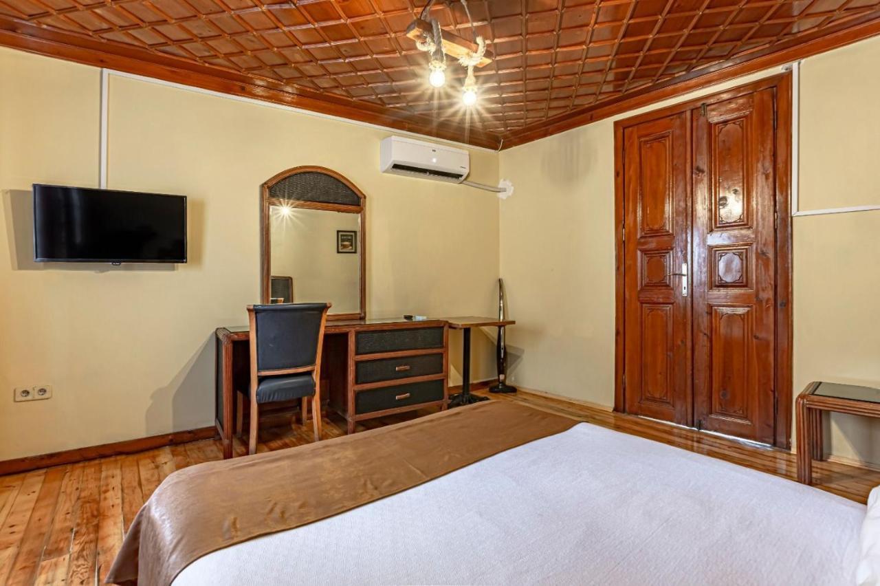 Sari Konak Antalya Luaran gambar